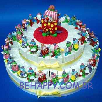 Clique para ver Sugestões de bolos e lembranças para festas infantis